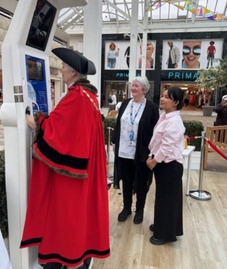 Shopping centre kiosk offers free, quick health checks