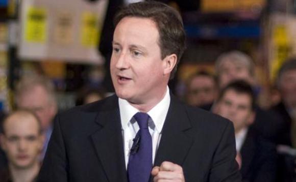 Can social capital convince investors?