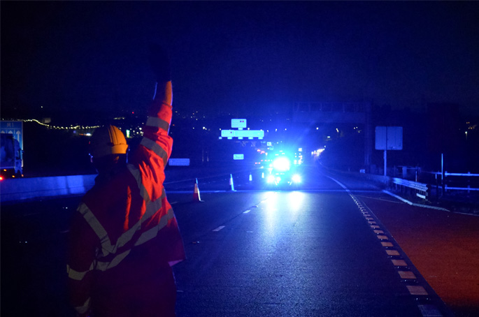 Risk of blue light incursions highlighted by Costain and National Highways