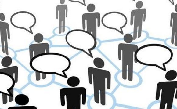 Internet investments: Venture banking on social networks