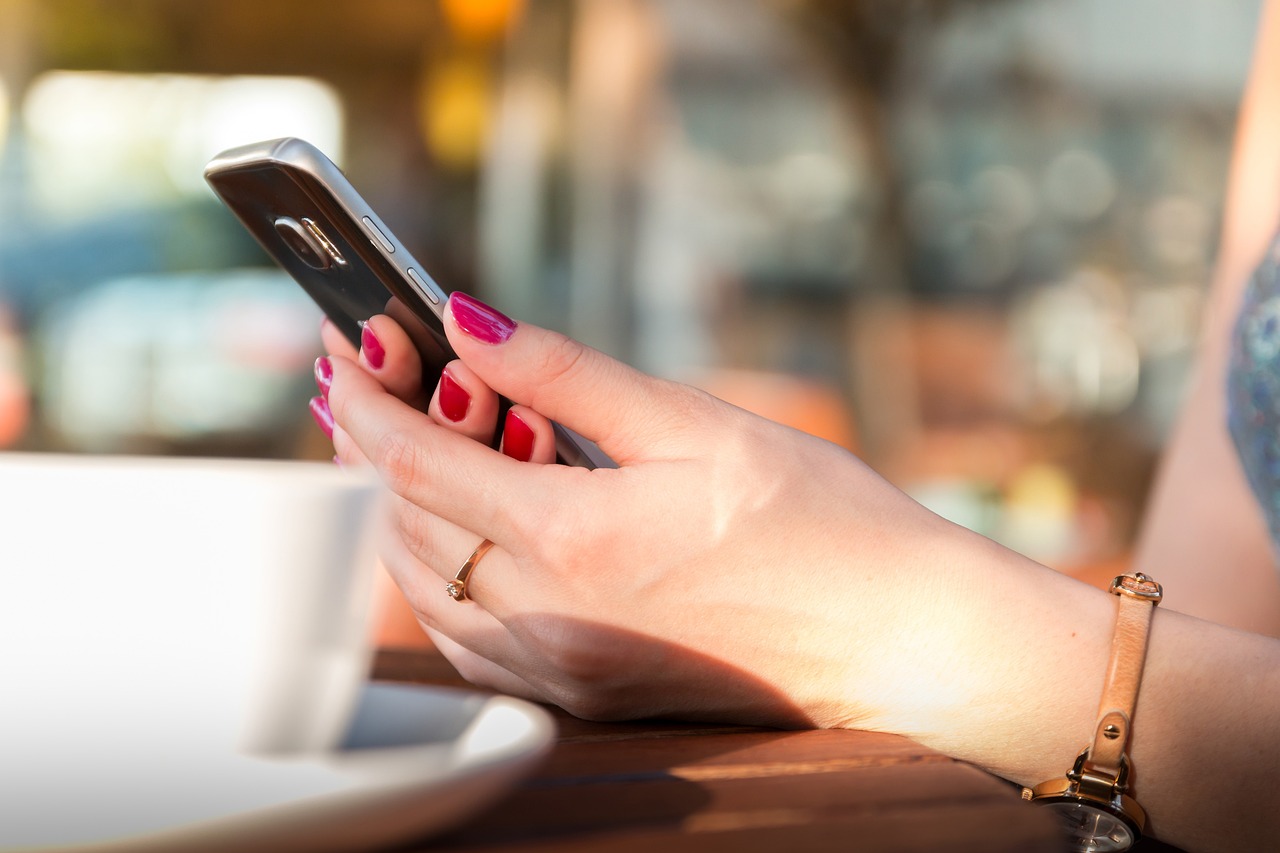 UCLH app helps clinicians manage patients' menopause symptoms
