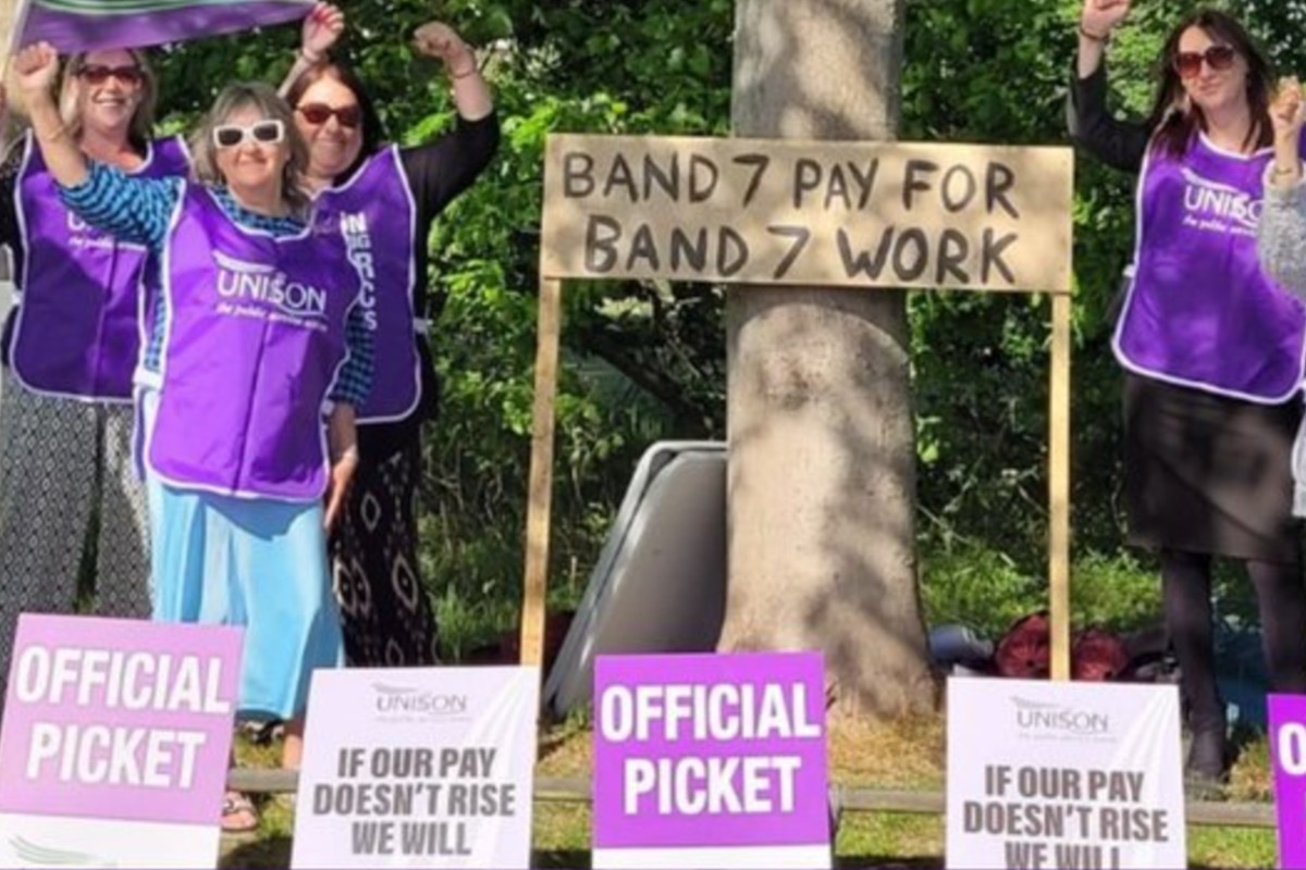 NHS counsellors take fresh strike action over pay