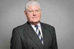 No more (Lord in) waiting for Davies as Vere departs