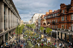 Govt backs Khan to pedestrianise Oxford Street