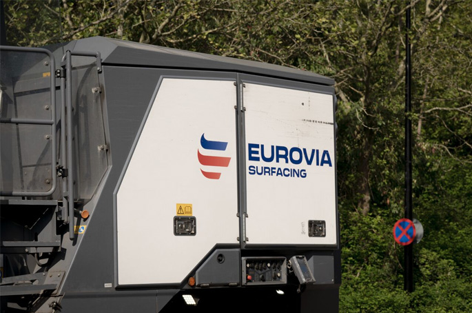 Eurovia trials fully electric highways paver in UK first