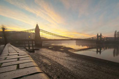 Hammersmith Bridge 'won't open until 2027' 
