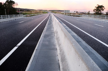 Galliford Try to cut 350 jobs and focus on roads