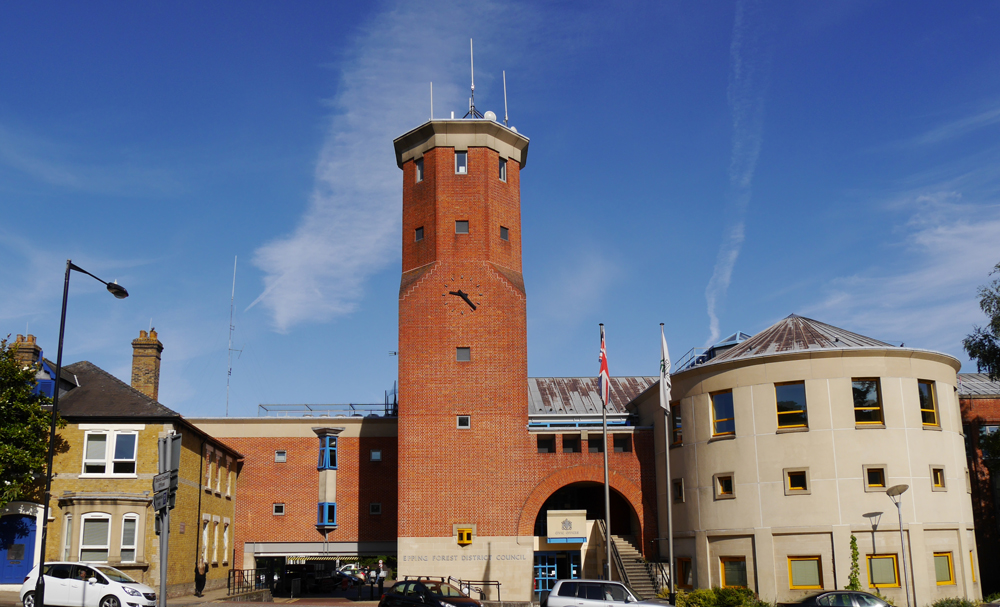 Epping Forest councillors urge Government to close asylum hotel